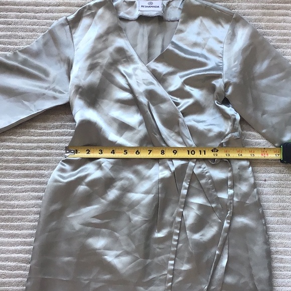 Silk wrap dress - Picture 8 of 8